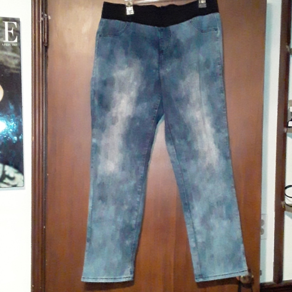 Apollo Jeans